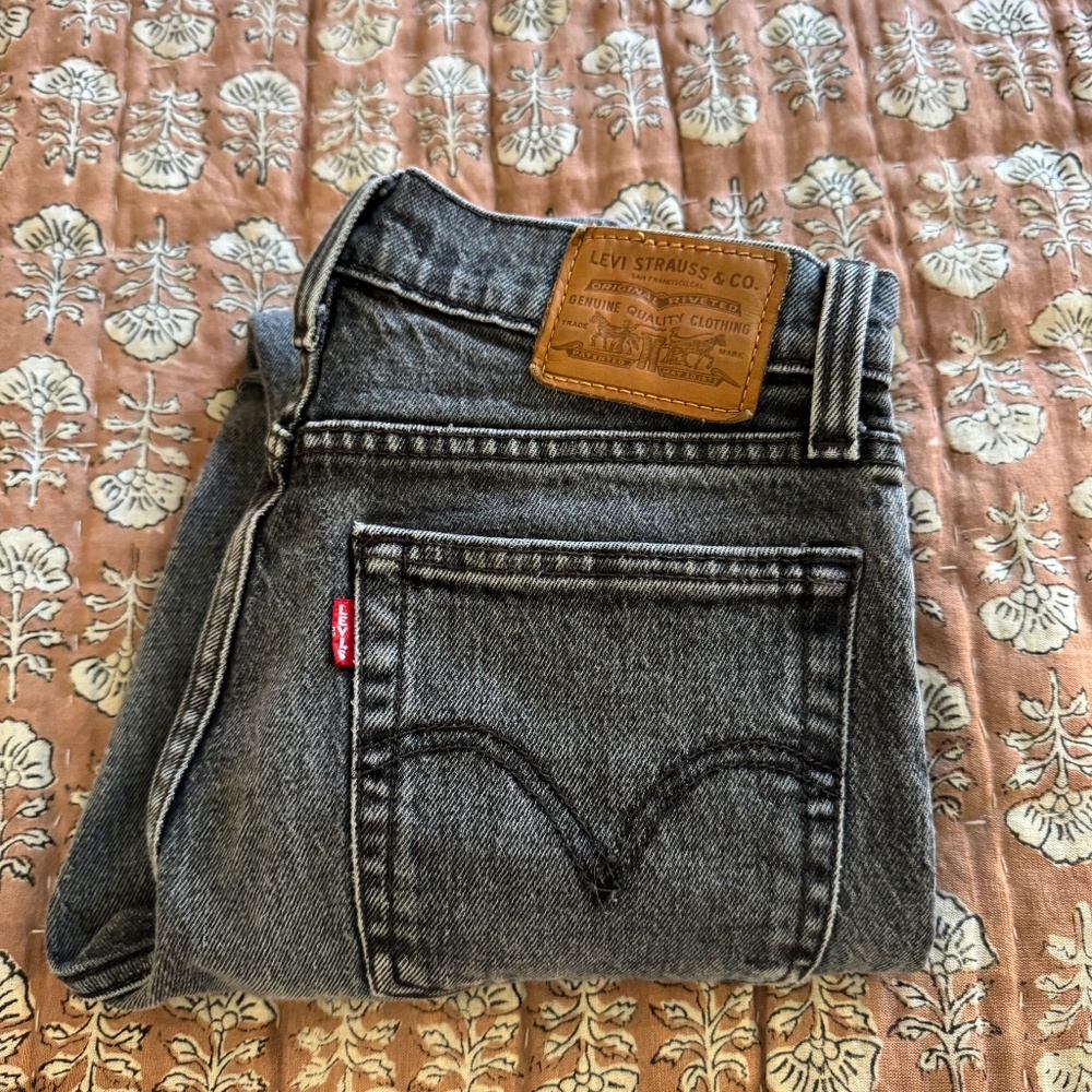 Levi’s Wedgie Jeans